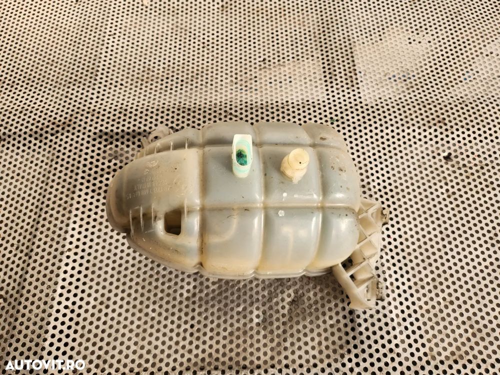 Bidonas Vas Expansiune Apa Antigel Bmw F20 F21 F22 F30 F31 F32 F33 F34 Cod  Dezmembrez Bmw F30  - D - 5