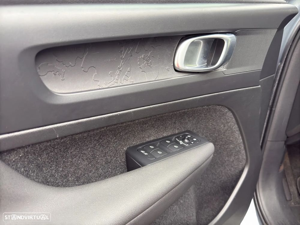 Volvo C40 Recharge Single Motor Plus - 17