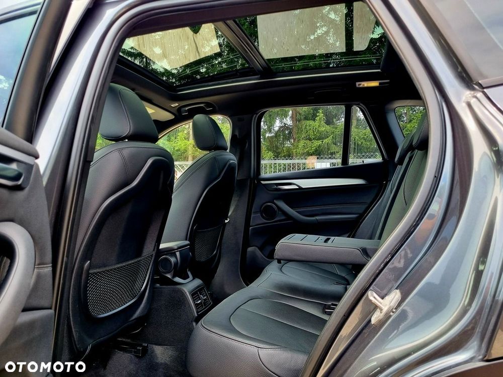 BMW X1 xDrive20d Sport Line - 11