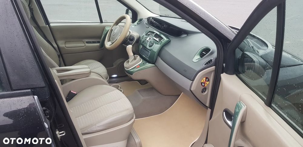Renault Scenic 1.6 Luxe Expression - 21