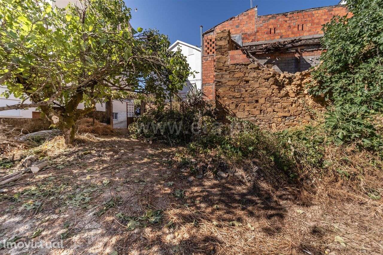 Moradia Geminada T1 / Fundão, Silvares - Grande imagem: 2/6