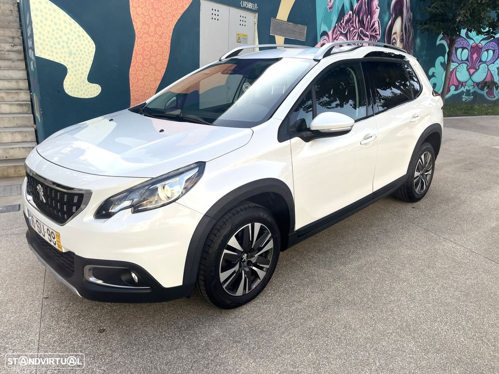 Peugeot 2008 1.2 PureTech Allure EAT6 - 3