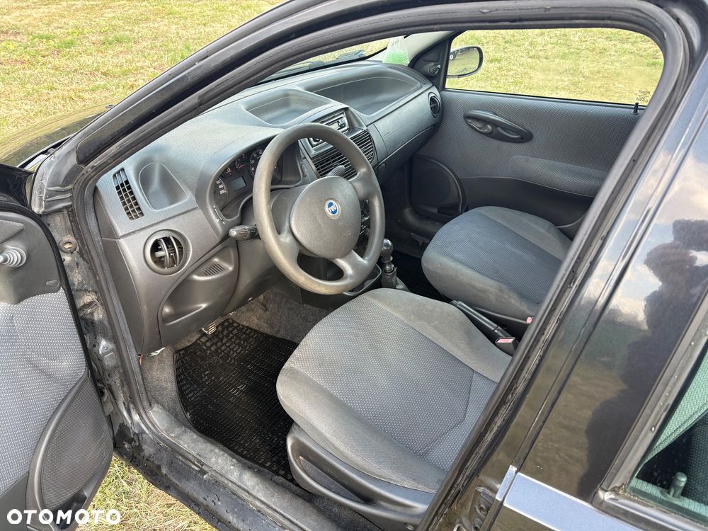 Fiat Punto 1.2 8V - 5