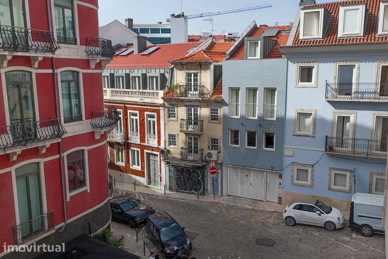 Prédio Andaluz— Reabilitação com História e Potencial - Grande imagem: 3/36
