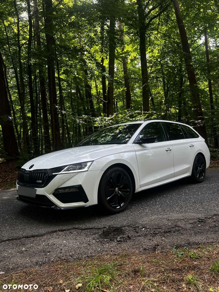 Skoda Octavia 2.0 TDI DSG RS - 3