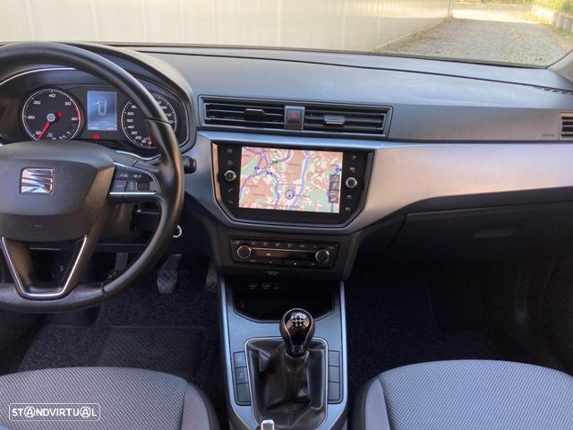 SEAT Arona 1.6 TDI Reference — fotografia 20