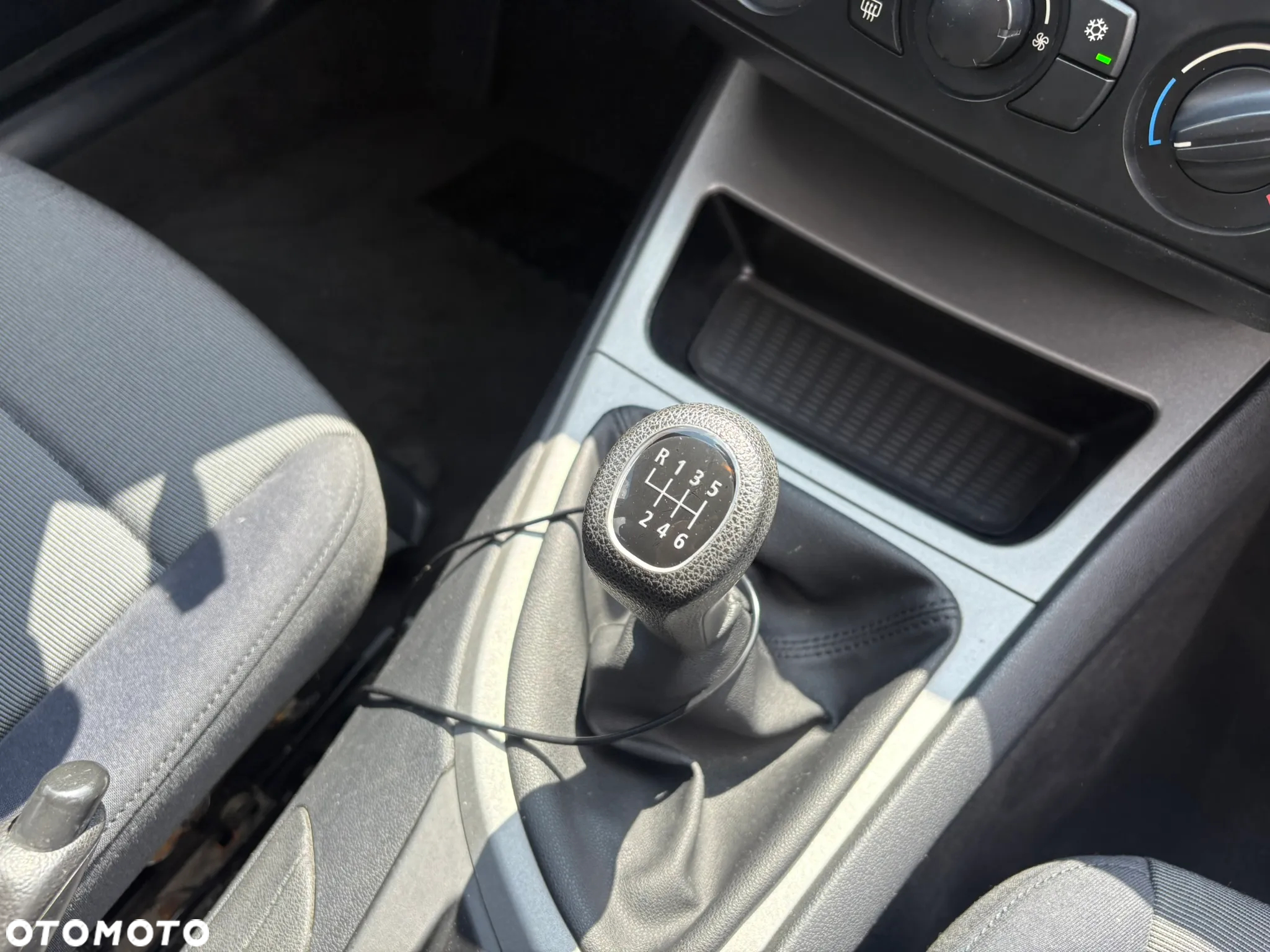 BMW Seria 1 116i - 16