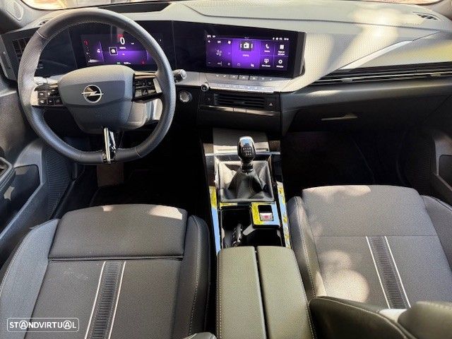 Opel Astra 1.2 T GS Line - 5