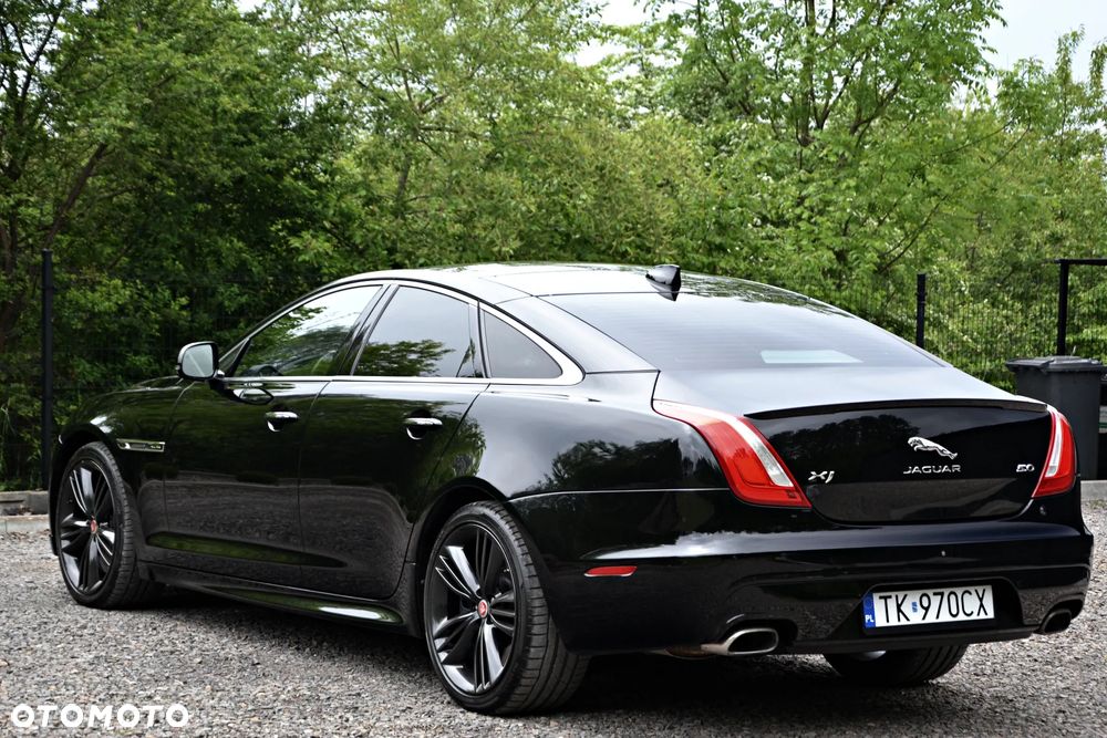 Jaguar XJ - 13