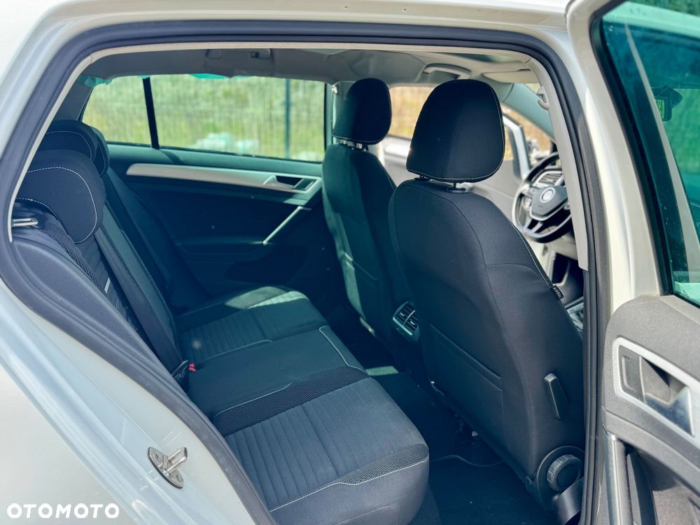 Volkswagen Golf 1.2 TSI BlueMotion Technology Cup - 19