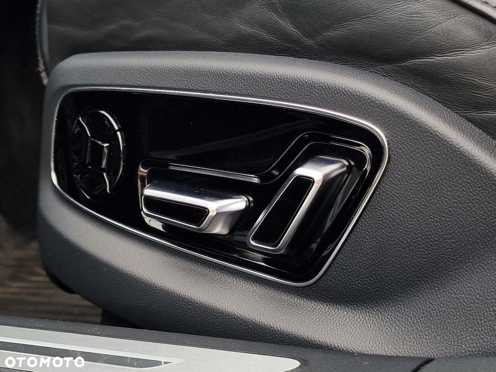 Audi S8 - 24