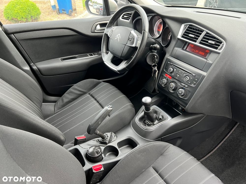 Citroën C4 VTi 95 Attraction - 25
