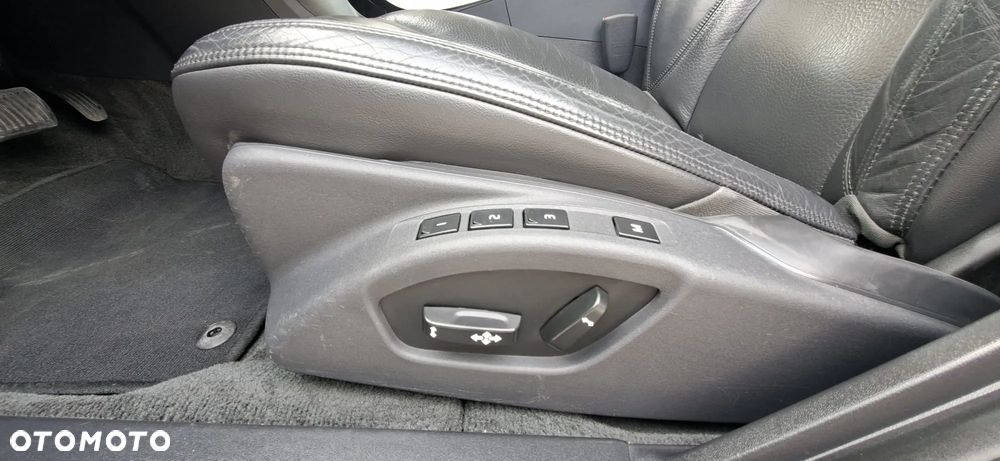 Volvo V60 D6 AWD Plug-in Hybrid Summum - 30