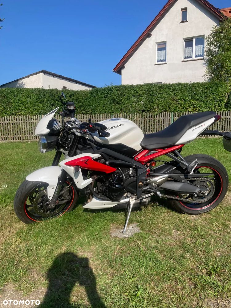Triumph Street Triple - 15