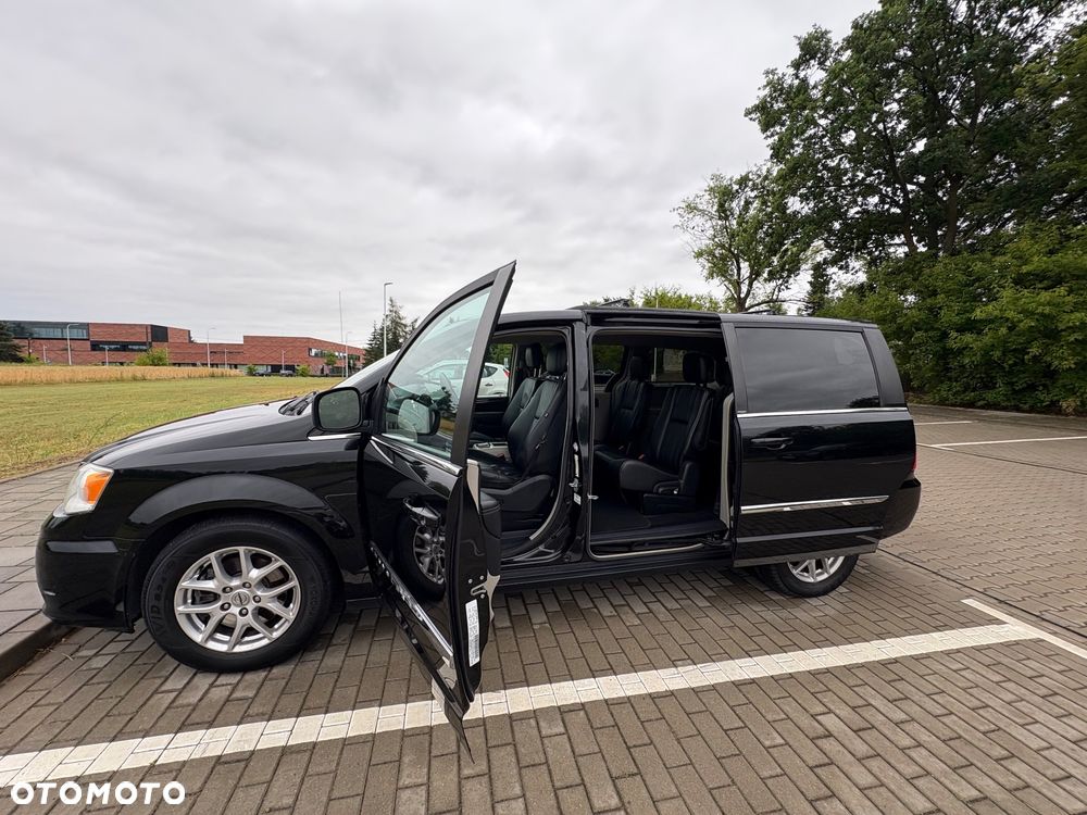 Chrysler Town & Country 3.6 Touring - 9