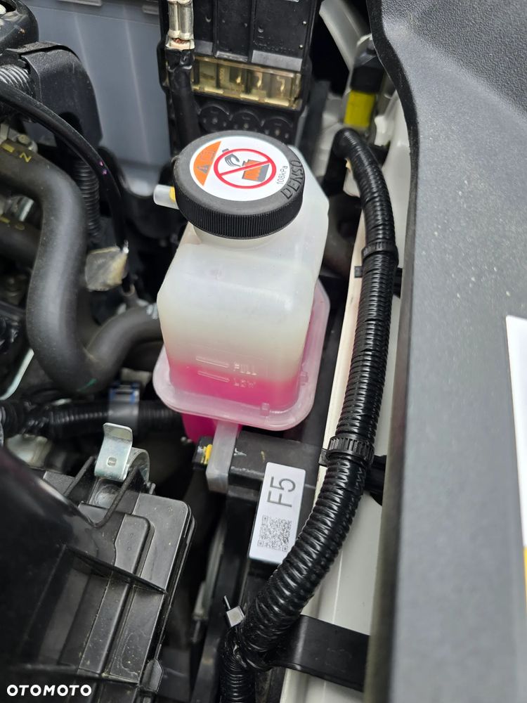 Toyota C-HR 1.8 Hybrid Active - 13