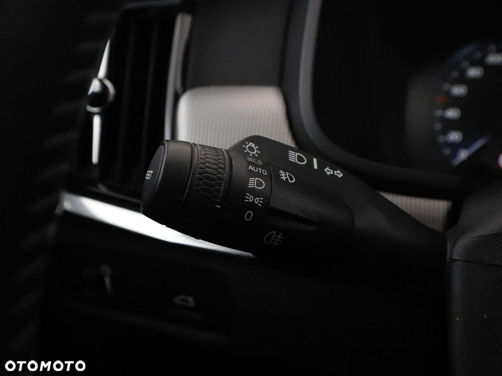 Volvo V90 D4 AWD Inscription - 34