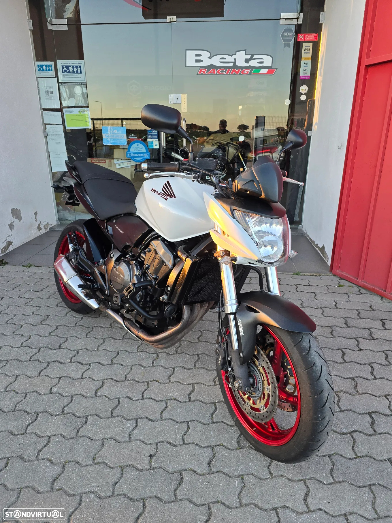 Honda Hornet 600 ABS - 2