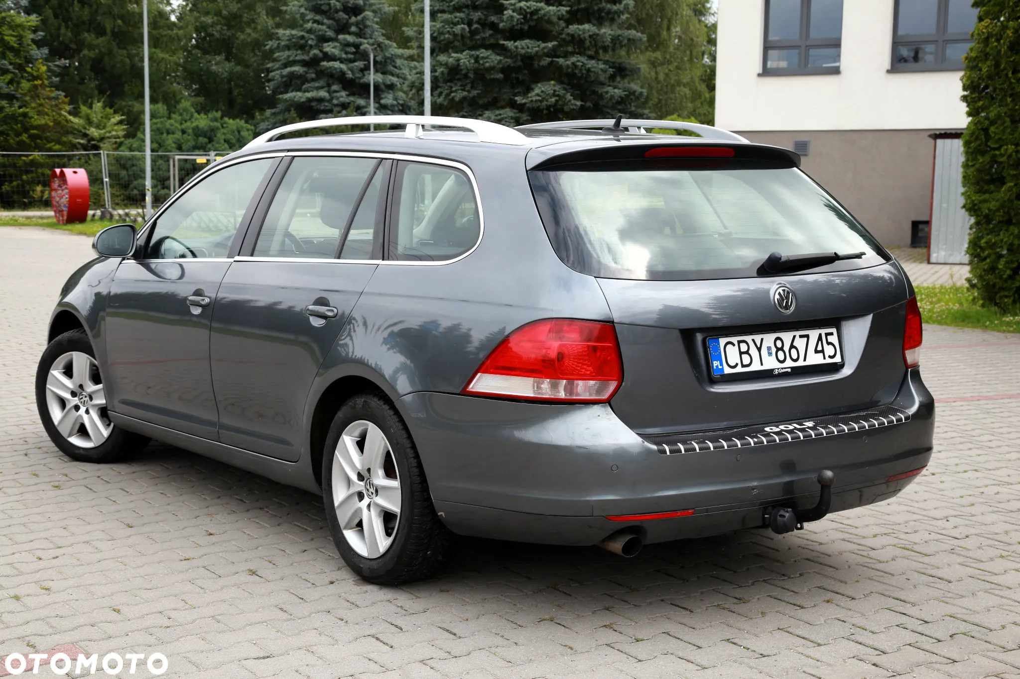 Volkswagen Golf 1.6 TDI DPF Comfortline - 4