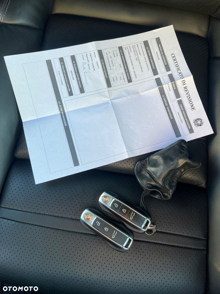 Porsche Cayenne E-Hybrid Tiptronic S Platinum Edition - 35