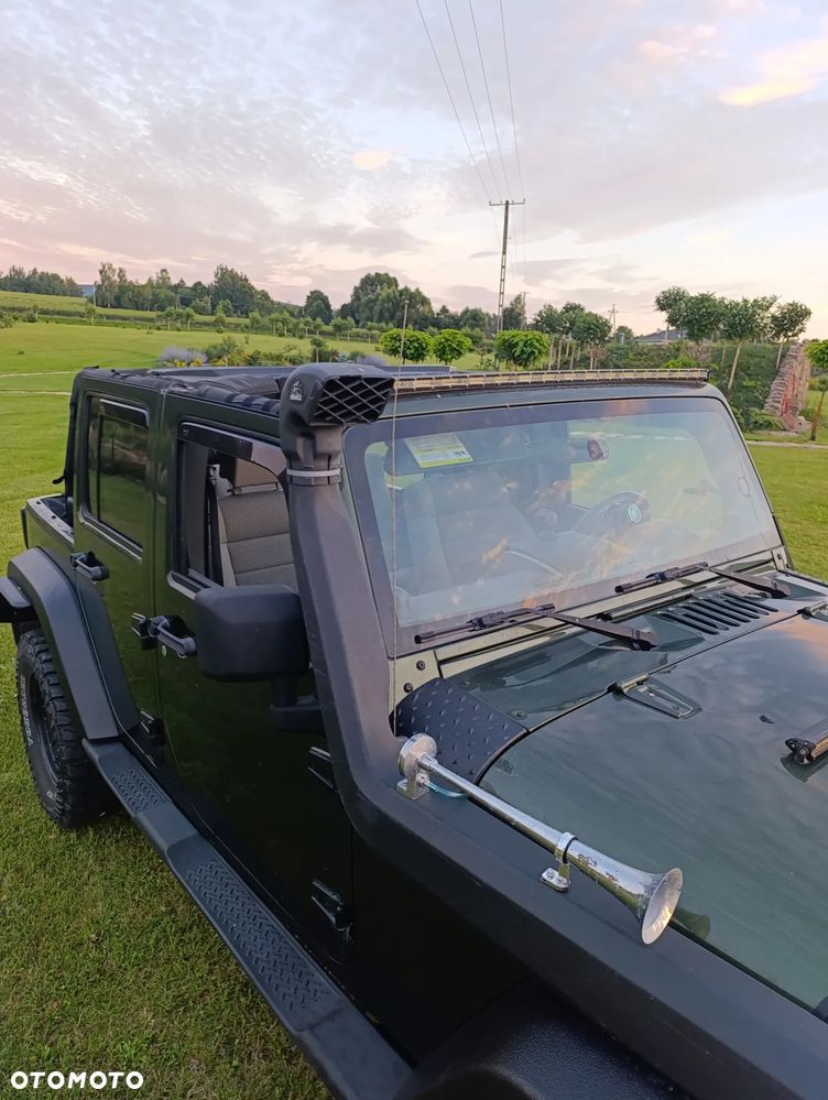 Jeep Wrangler - 11