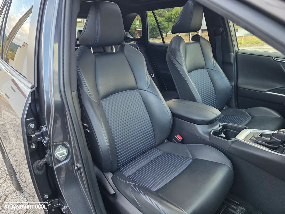 Toyota RAV4 2.5 HDF Exclusive - 18