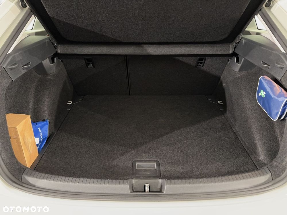 Volkswagen Taigo - 15