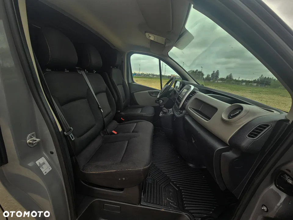 Renault TRAFIC - 23