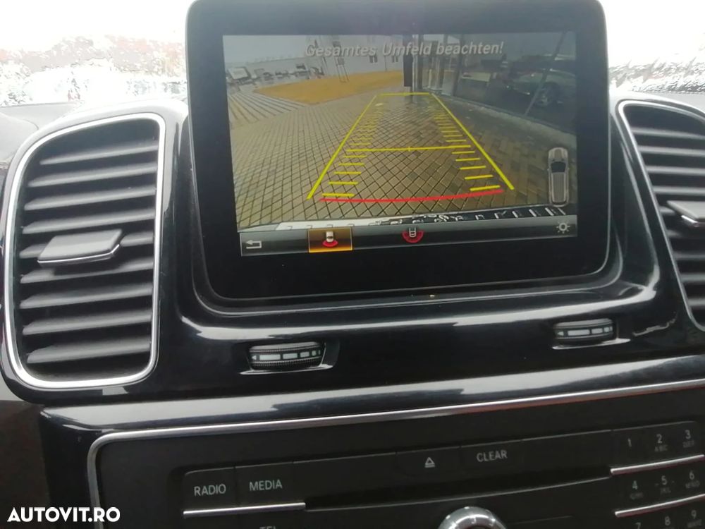 Mercedes-Benz GLE 350 d 4MATIC - 12