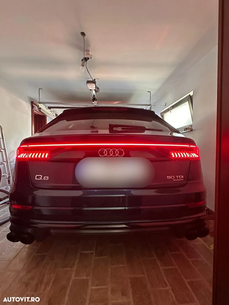 Audi Q8 - 2
