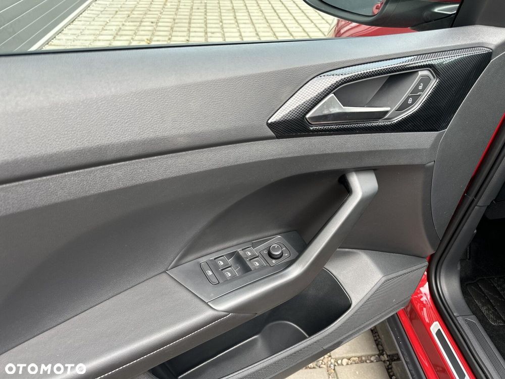 Volkswagen T-Cross - 25