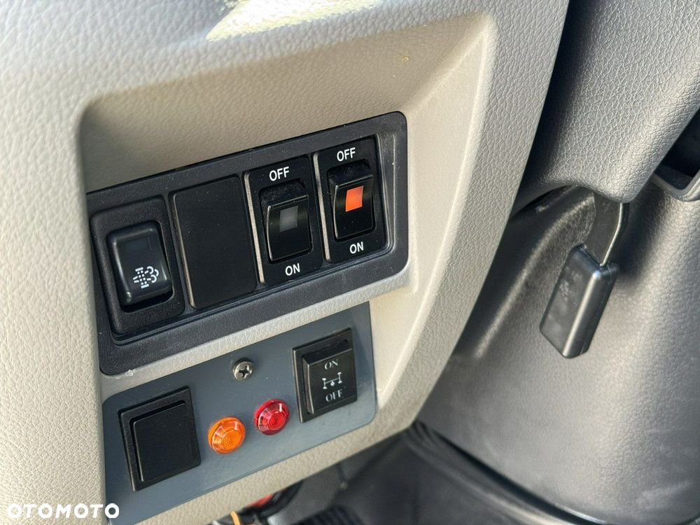 Nissan Cabstar - 26