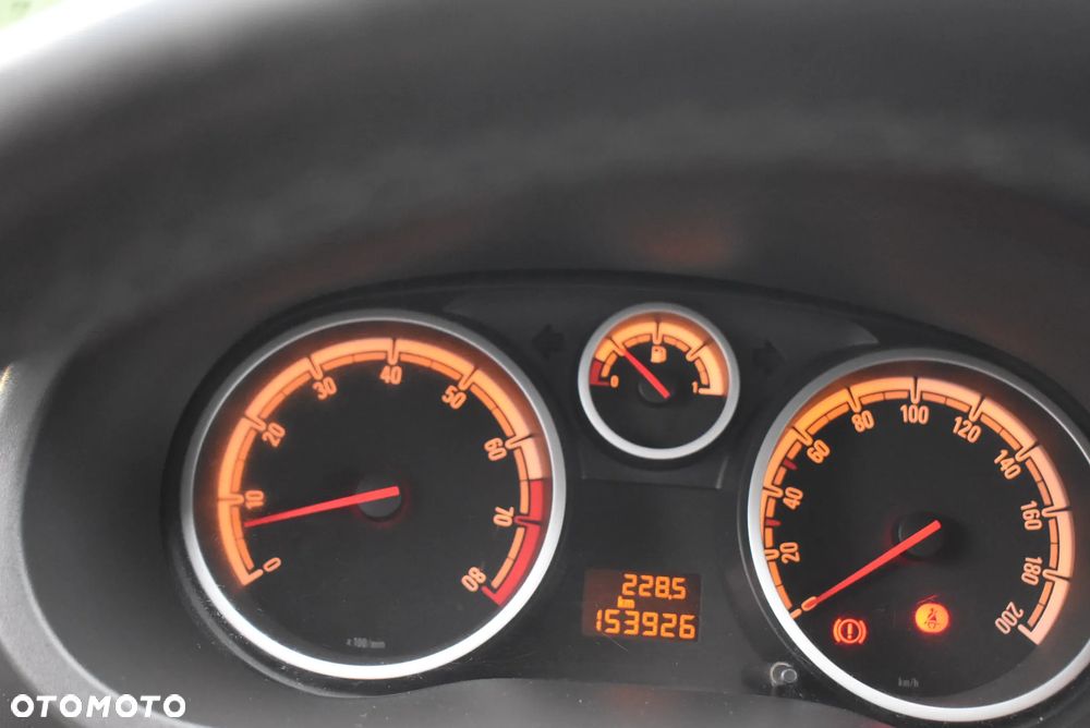 Opel Corsa - 24