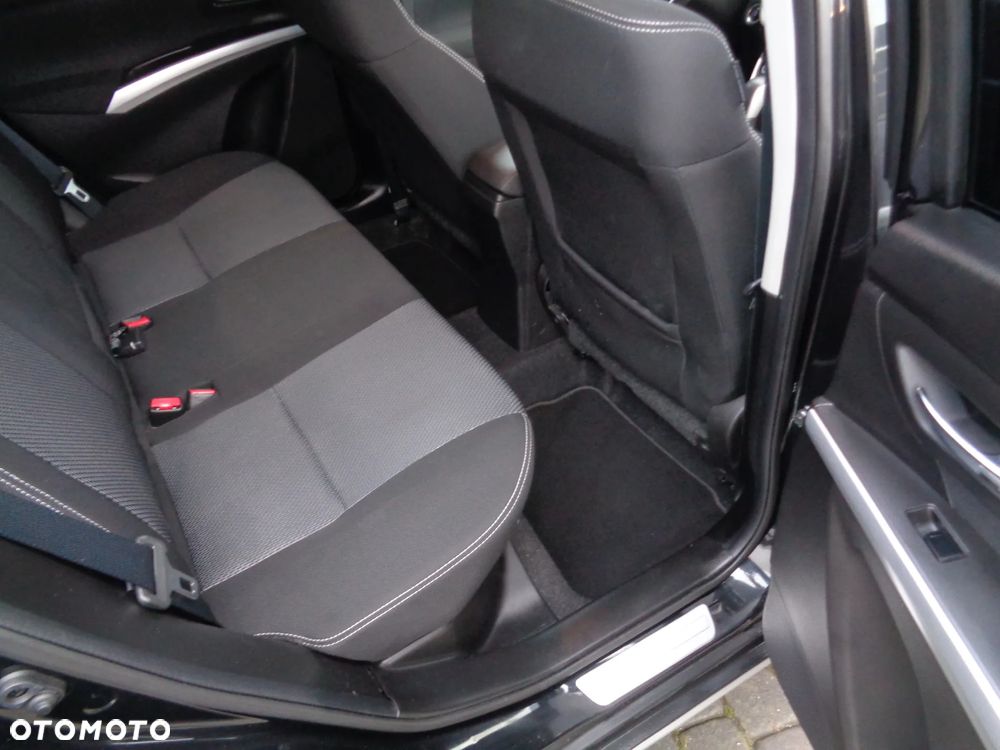 Suzuki SX4 Classic 1.6 VVT Automatik 4x2 Style - 17