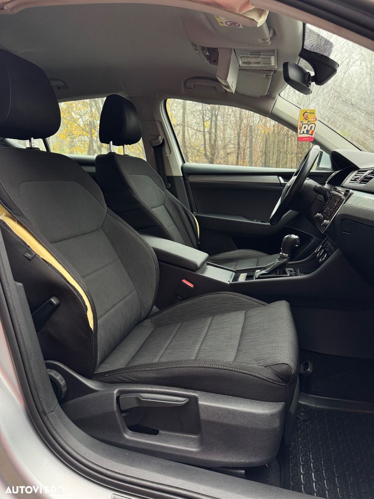 Skoda Superb 2.0 TDI DSG Ambition - 22