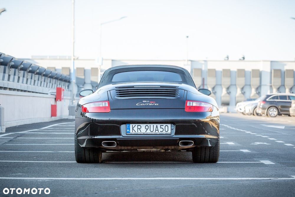 Porsche 911 Carrera - 7