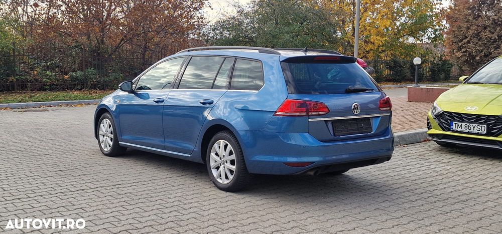 Volkswagen Golf - 3