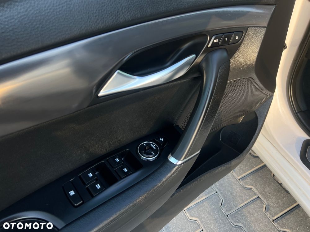 Hyundai i40 Kombi 1.7 CRDi DCT Premium - 27