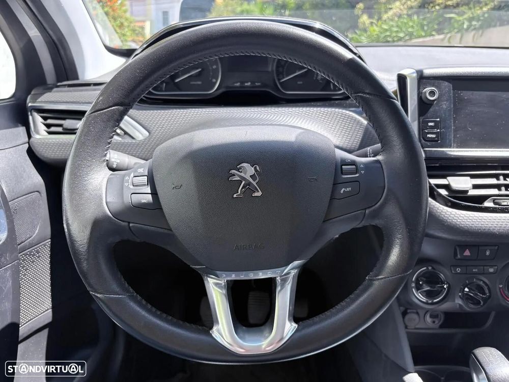Peugeot 208 1.6 BlueHDi Style - 35