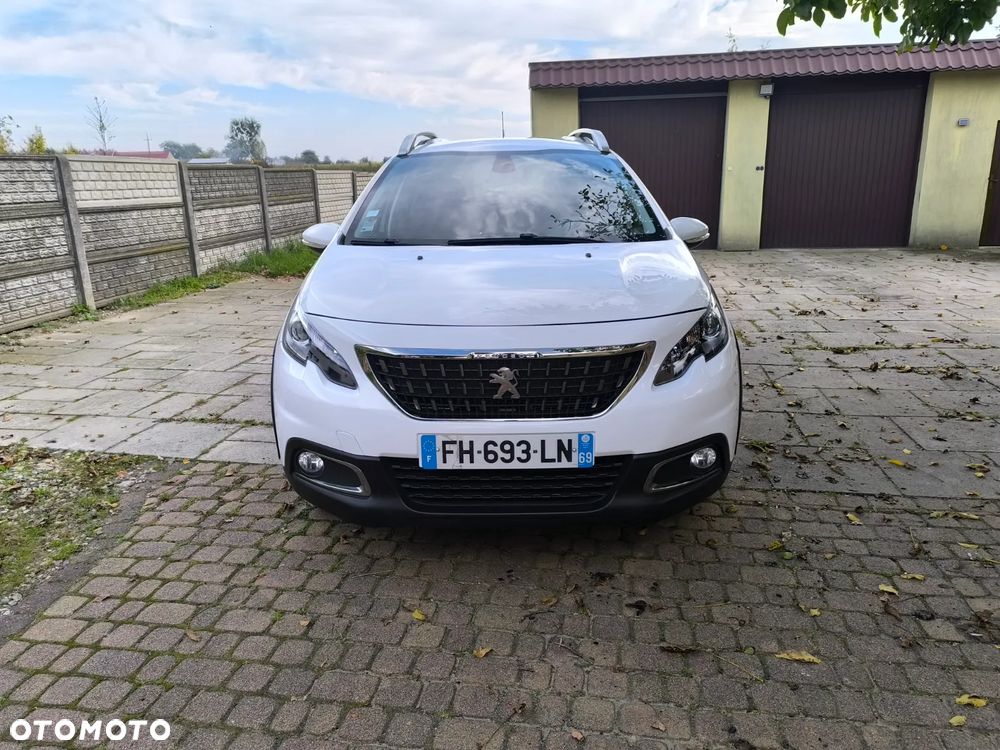 Peugeot 2008 2019 photo 2
