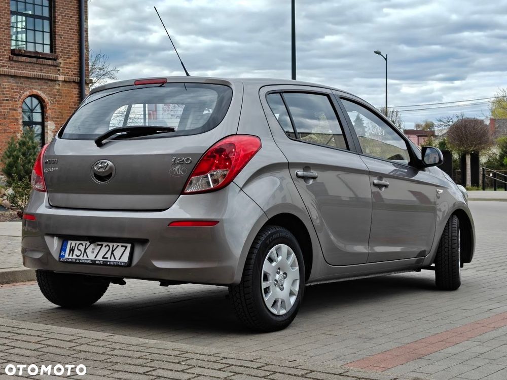 Hyundai i20 1.25 Wersja Jubileuszowa - 12