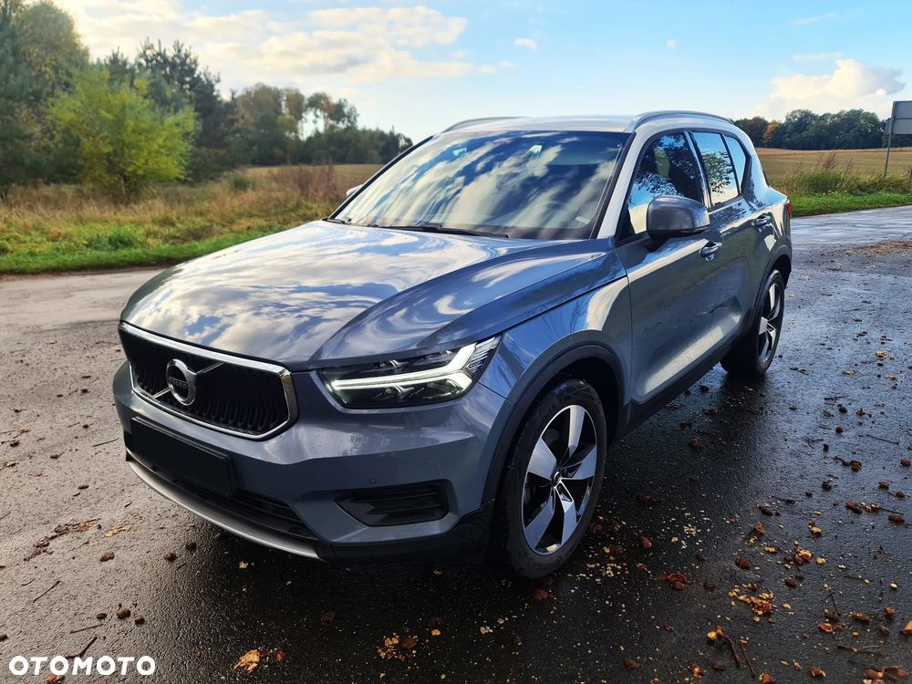 Volvo XC 40 D4 AWD Geartronic Momentum Pro - 1