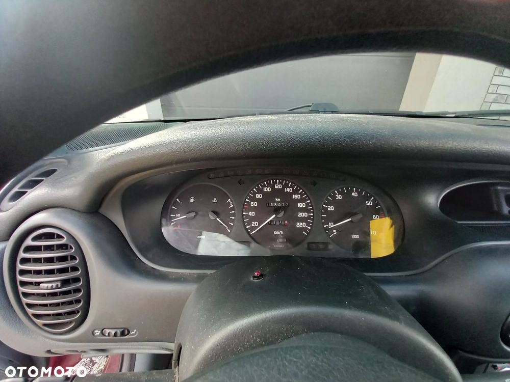 Renault Megane Coach 1.6 - 11