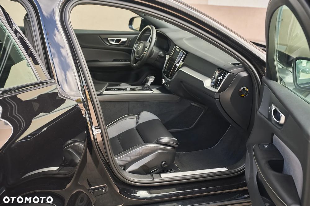 Volvo S60 T4 Geartronic RDesign - 27
