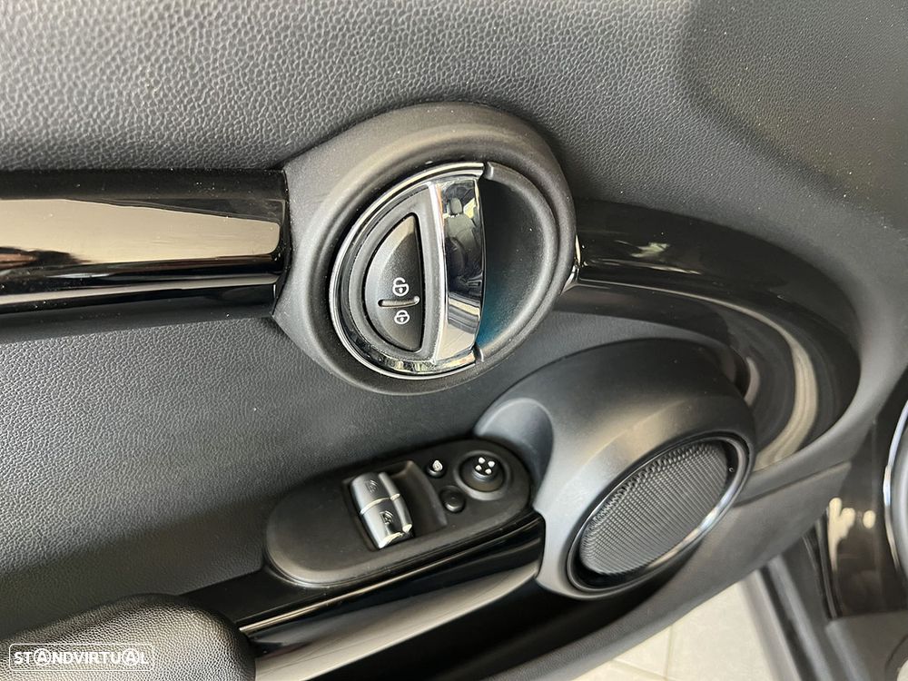 MINI 3 Portas Cooper SE - 22