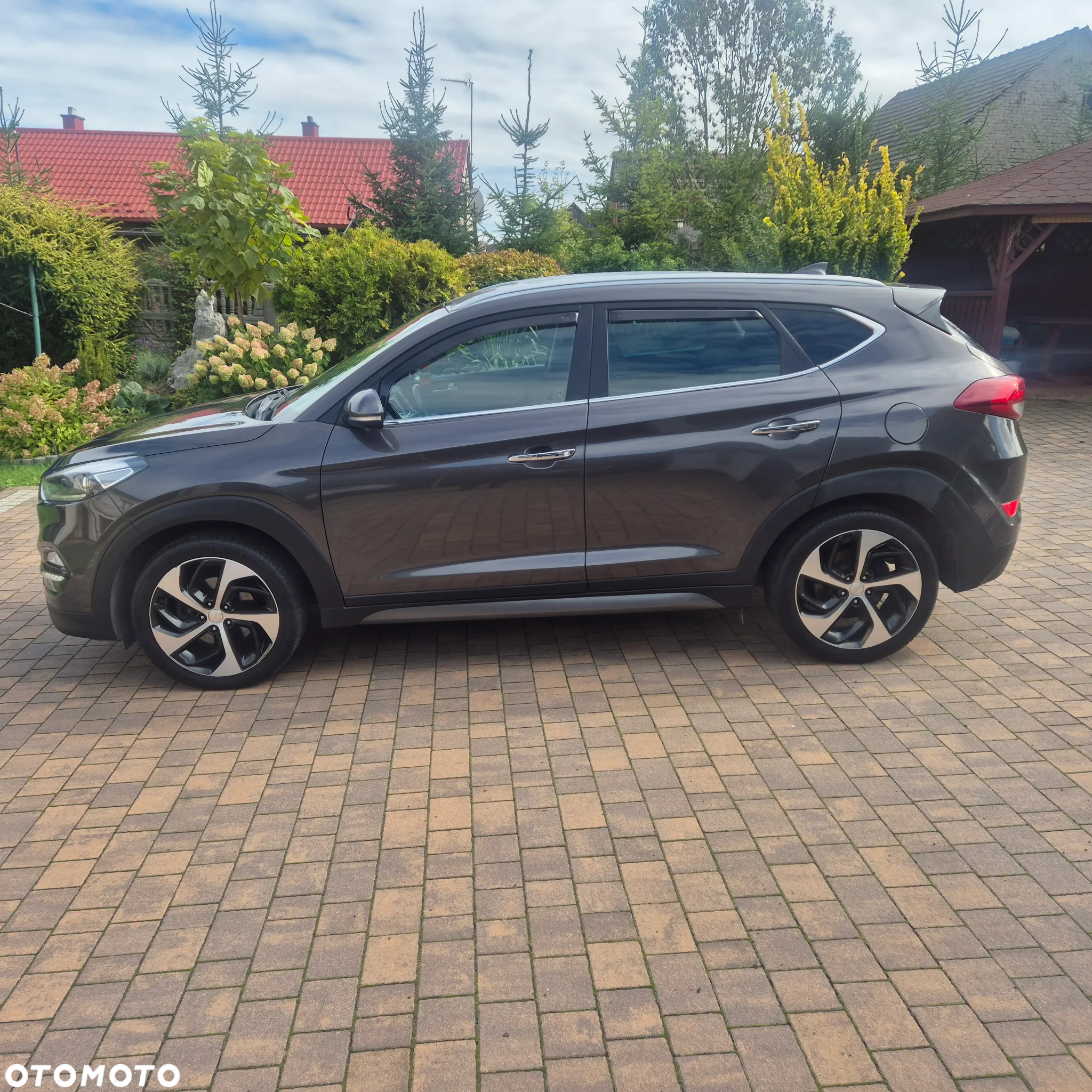 Hyundai Tucson blue 1.7 CRDi 2WD Intro Edition - 12