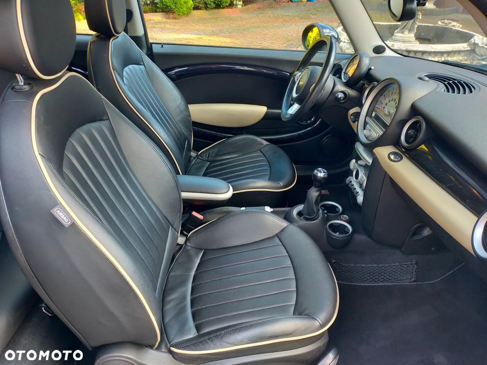 MINI Clubman Cooper D - 27
