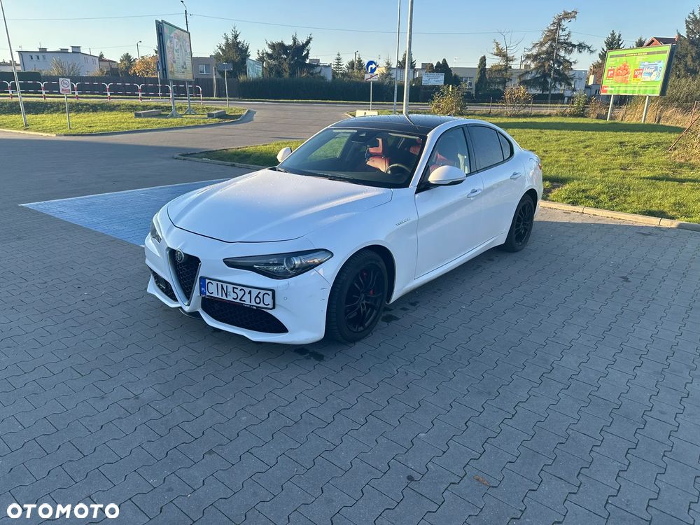Alfa Romeo Giulia 2.0 Turbo Veloce - 1