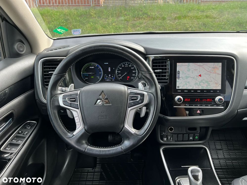 Mitsubishi Outlander 2.4 4WD Diamant+ - 17