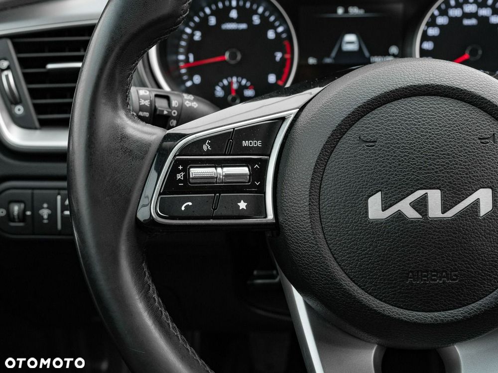 Kia Ceed 1.5 T-GDI M - 13